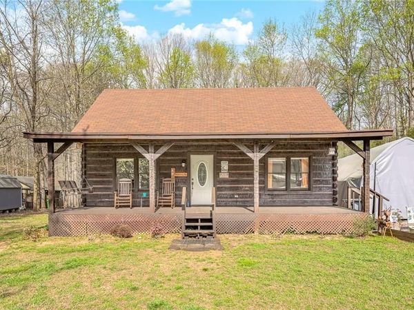 91 Oak Hill Drive NE, White, GA 30184