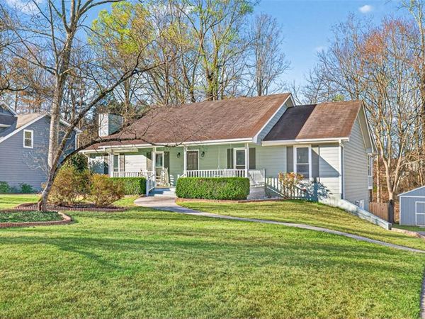 850 Winnbrook Drive, Dacula, GA 30019