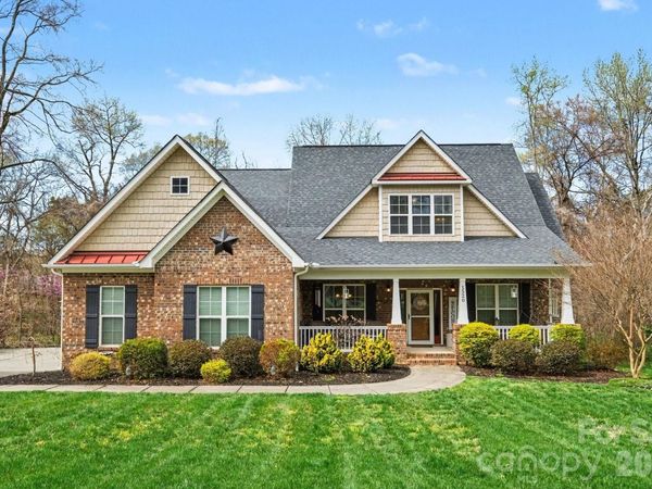 1520 Bennington Drive NW, Concord, NC 28027