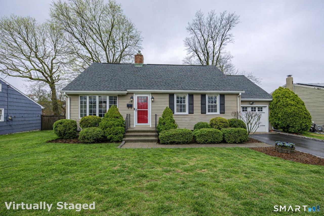 23 Sachem, Norwalk, CT 06850 Main Photo