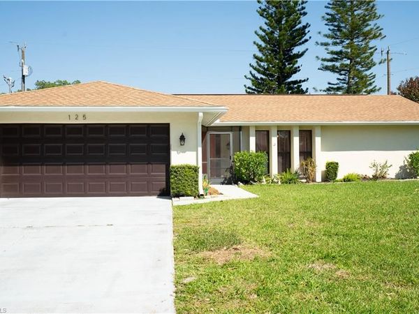125 Sebring CIR, LEHIGH ACRES, FL 33936