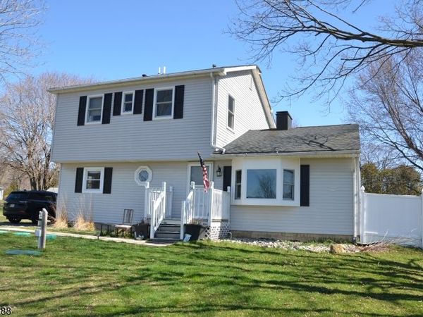 8 Millbrook Rd, Franklin, NJ 07882