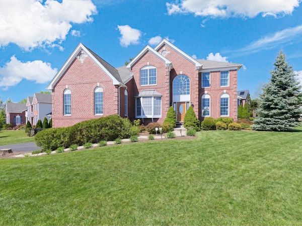 3 York Cir, Walpole, MA 02032