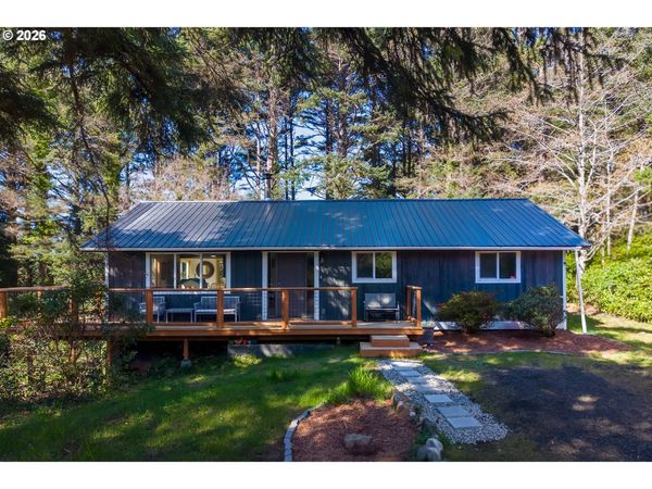 3934 Hwy 101 N, Yachats, OR 97498