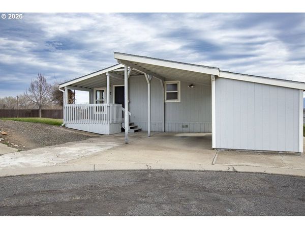 313 12TH ST, La Grande, OR 97850