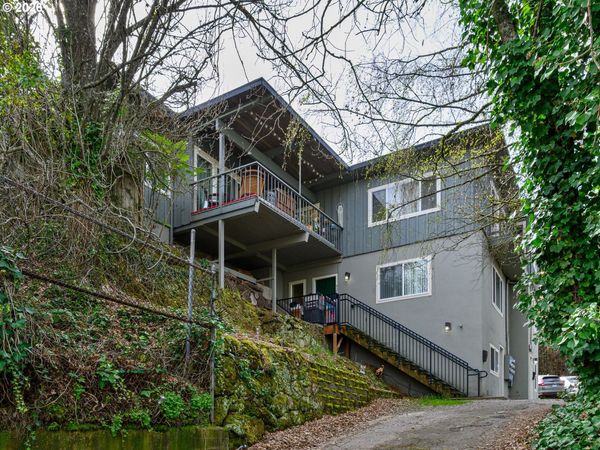 3204 SW 10TH AVE, Portland, OR 97239