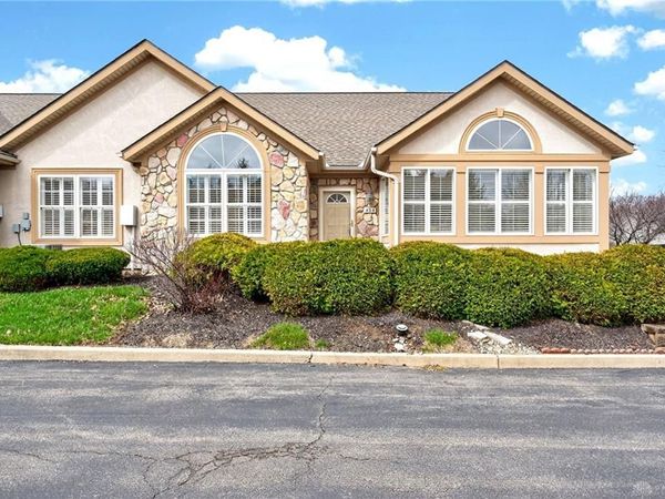 454 Beth Page Circle, Washington TWP, OH 45458