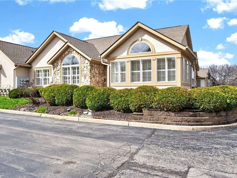 454 Beth Page Circle, Washington Township, OH 45458 Photo 2