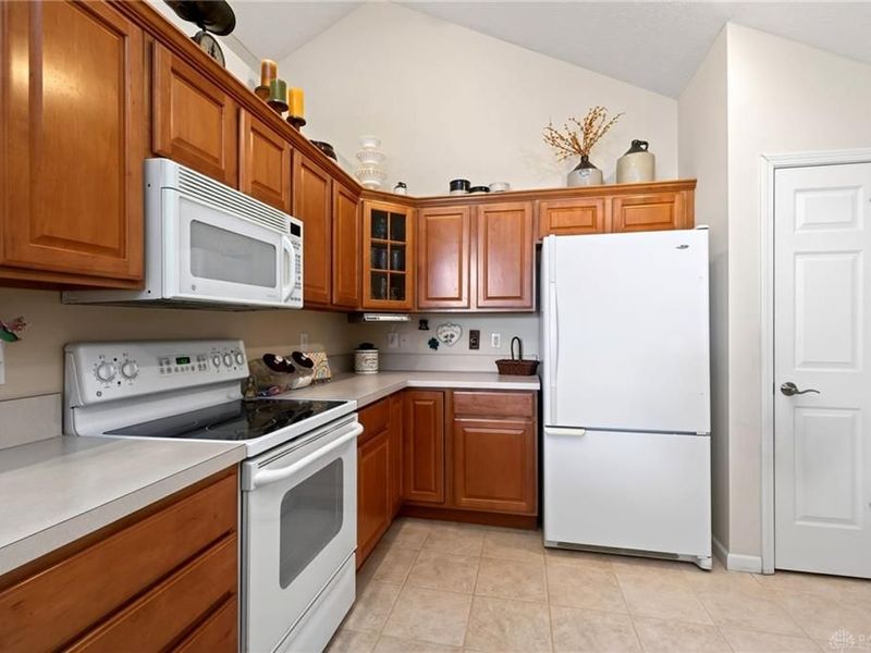 454 Beth Page Circle, Washington Township, OH 45458 Photo 21