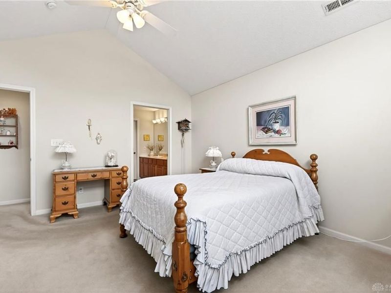 454 Beth Page Circle, Washington Township, OH 45458 Photo 25