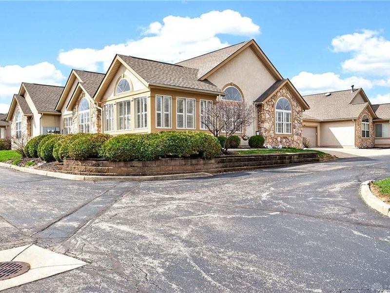 454 Beth Page Circle, Washington Township, OH 45458 Photo 3