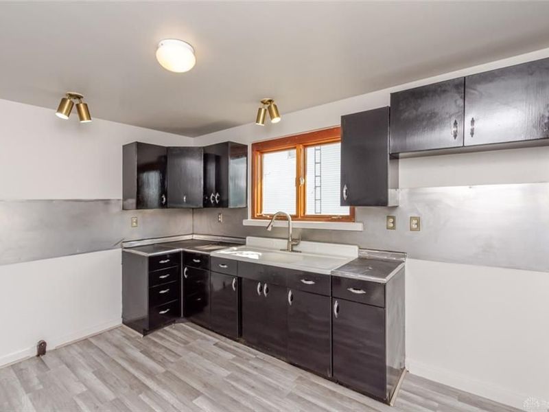 114 High Street, New Paris, OH 45347 Photo 10