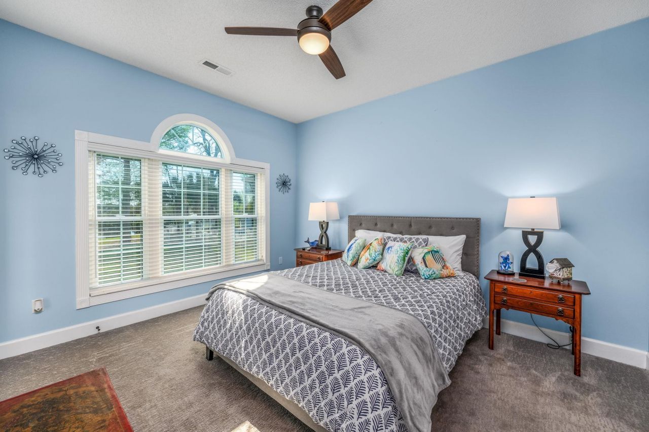 687 Riverwalk Dr.  Photo 12