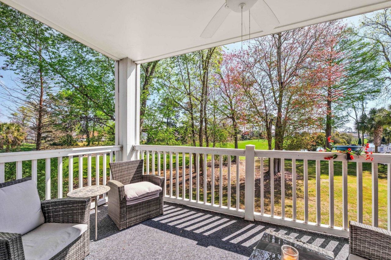 687 Riverwalk Dr.  Photo 20