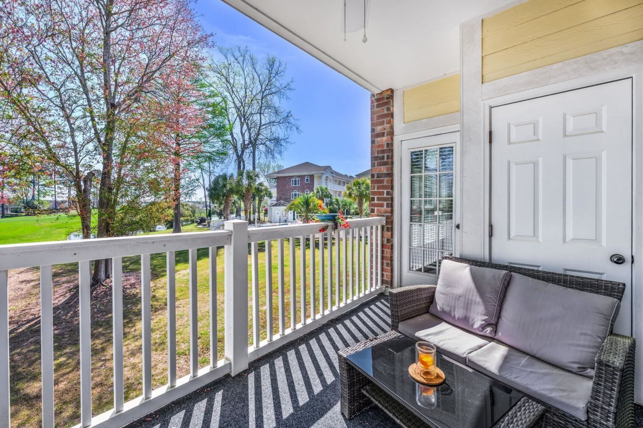 687 Riverwalk Dr.  Photo 21