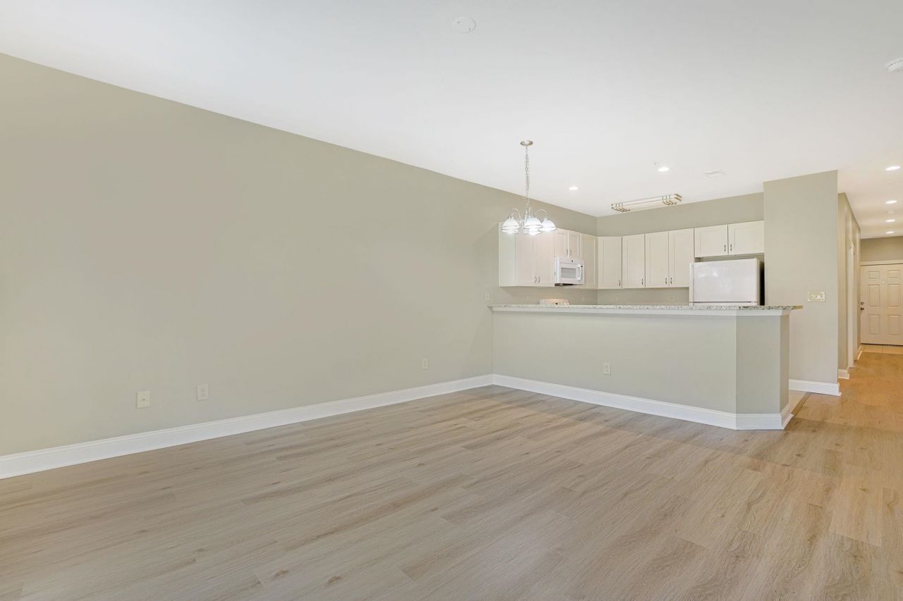 112 Cypress Point Ct.  Photo 6