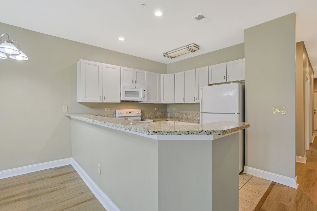 112 Cypress Point Ct.  Photo 7