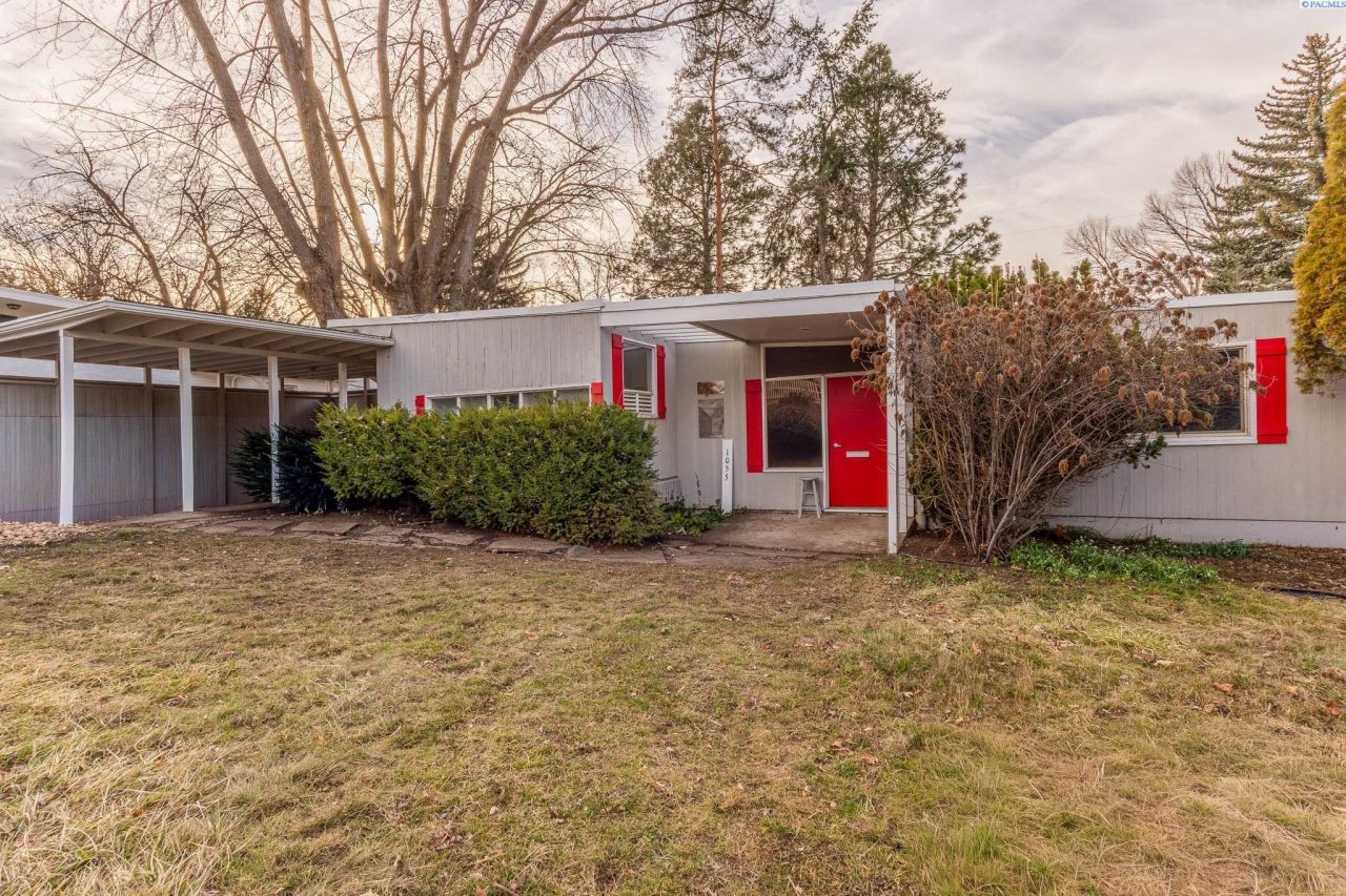 1055 Duncan Lane, Pullman, WA 99163 Main Photo