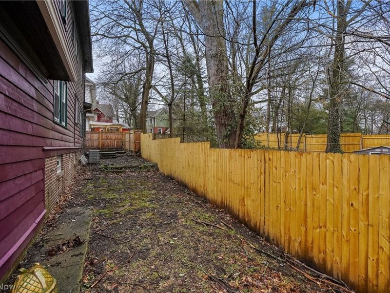 205 Edgerton Road , Akron, OH 44303 Photo 29