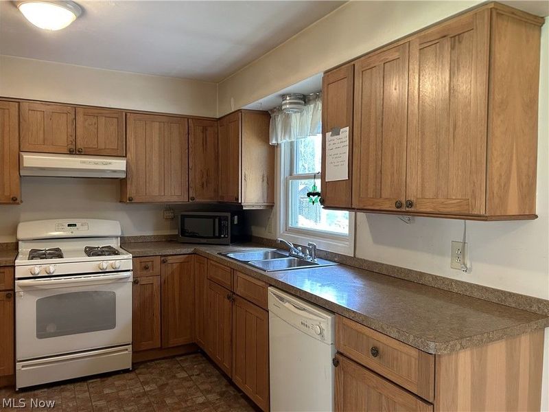 2514 Red Fox Pass , Willoughby Hills, OH 44094 Photo 2