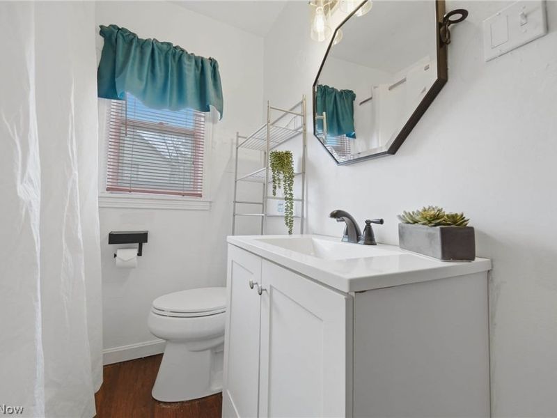 163 E Ford Avenue, Barberton, OH 44203 Photo 15