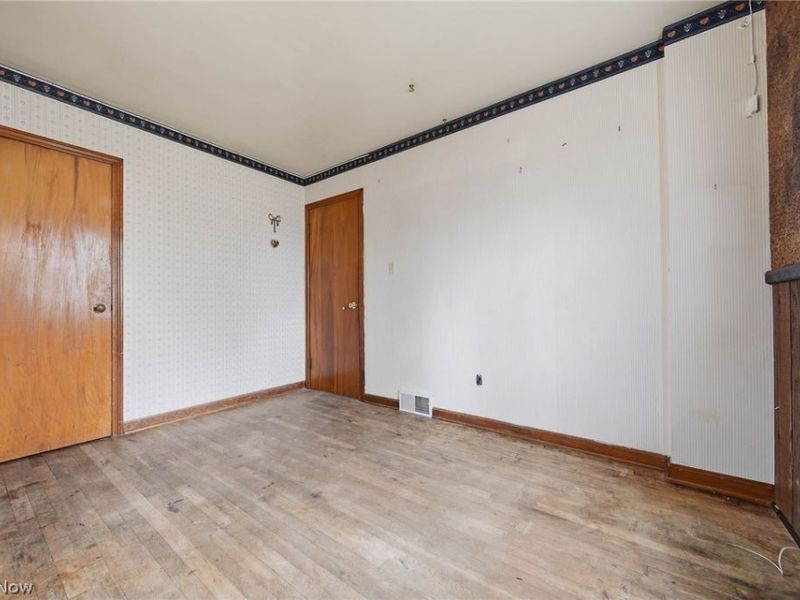 163 E Ford Avenue, Barberton, OH 44203 Photo 19