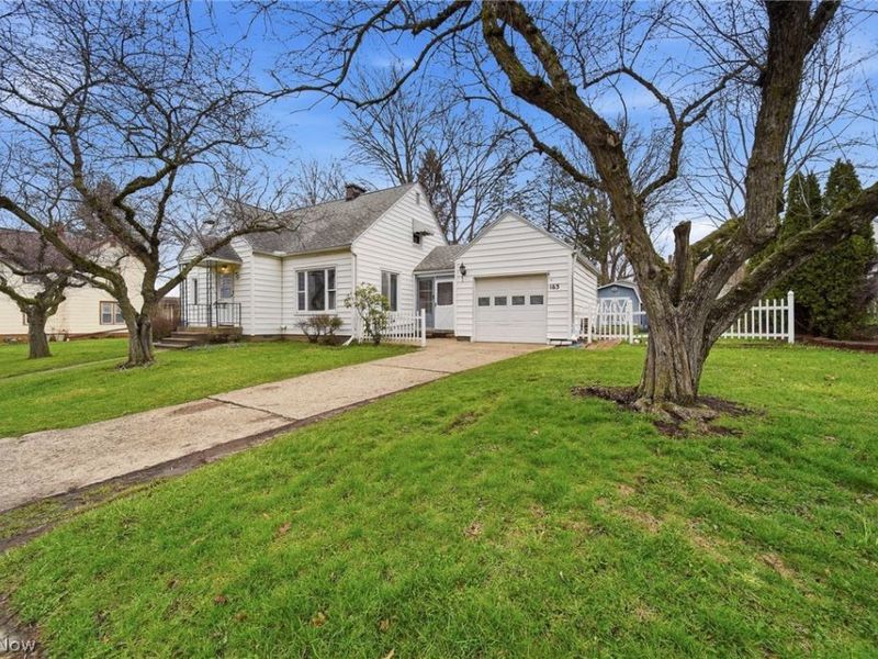 163 E Ford Avenue, Barberton, OH 44203 Photo 2