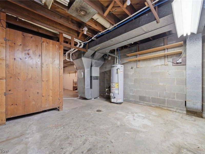 163 E Ford Avenue, Barberton, OH 44203 Photo 31