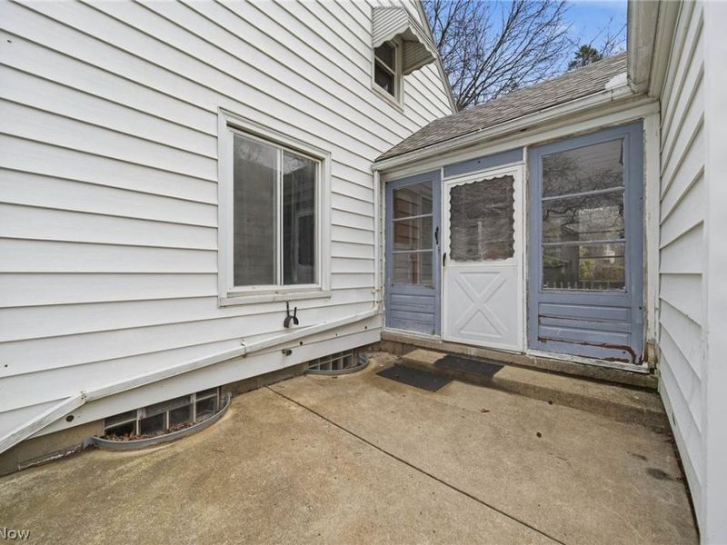 163 E Ford Avenue, Barberton, OH 44203 Photo 37