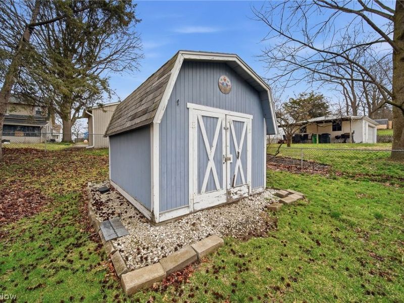 163 E Ford Avenue, Barberton, OH 44203 Photo 42