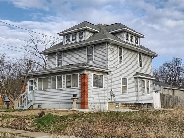 63 W Long Street , Akron, OH 44301