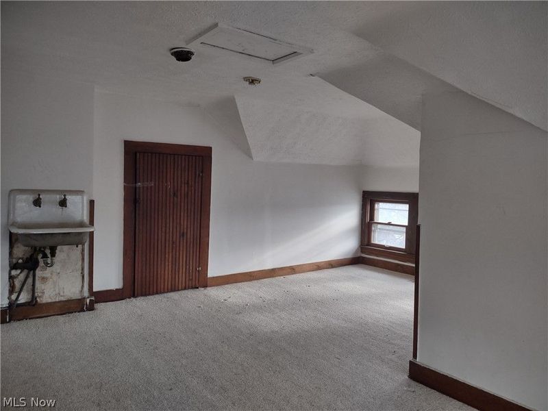 63 W Long Street , Akron, OH 44301 Photo 13