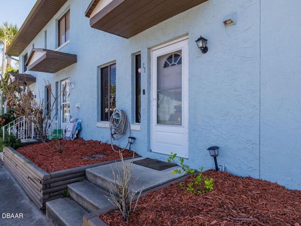 3333 S Ridgewood Avenue, Unit 27, Port Orange, FL 32129