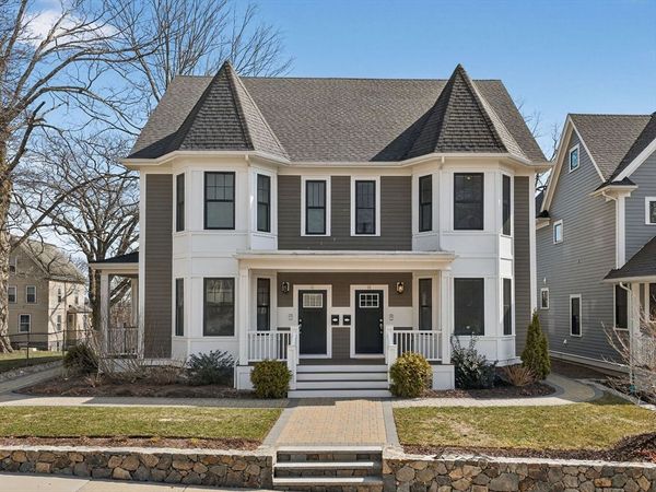 49-51 Brown Ave, Unit 49, Boston, MA 02131