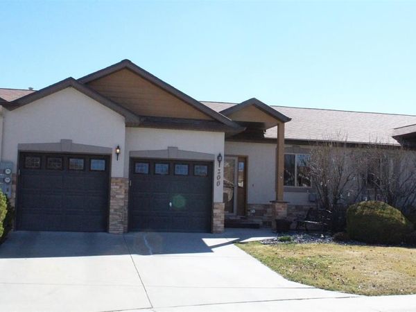 266 Crossroads Circle, Montrose, CO 81401