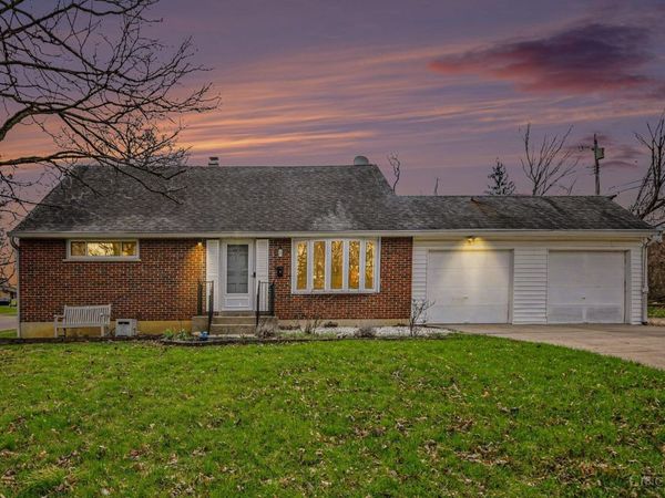 1 Jennings Road, Greenhills, OH 45218