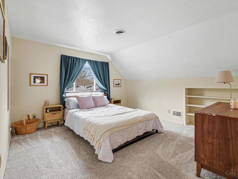 1 Jennings Road, Greenhills, OH 45218 Photo 16