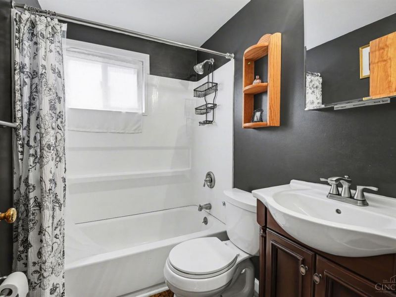 1 Jennings Road, Greenhills, OH 45218 Photo 19