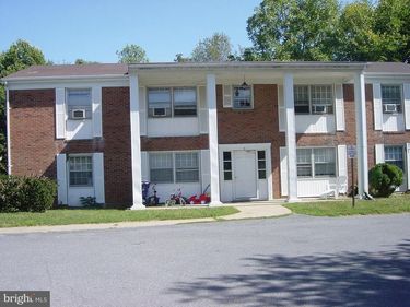 8 MOSBY COURT , Unit 1, ROUND HILL, VA 20141