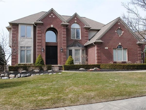 1271 Tulberry Circle, Rochester, MI 48306