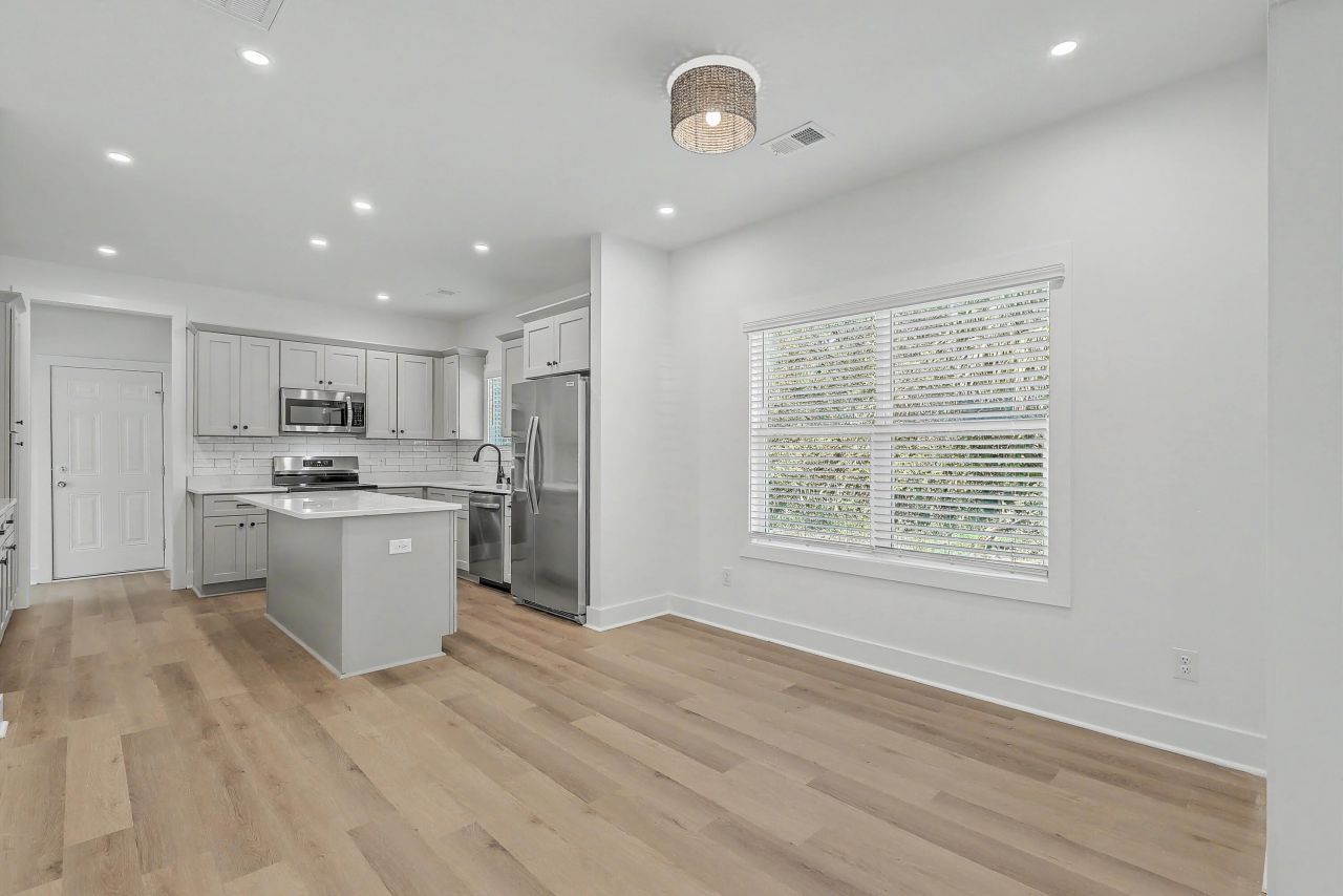 118 Blanchard Street Photo 12