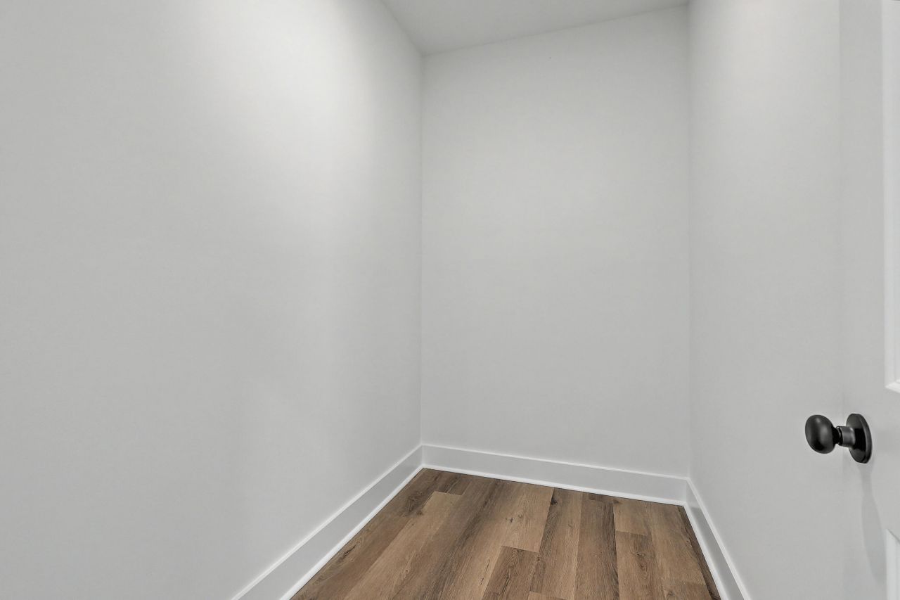 118 Blanchard Street Photo 16