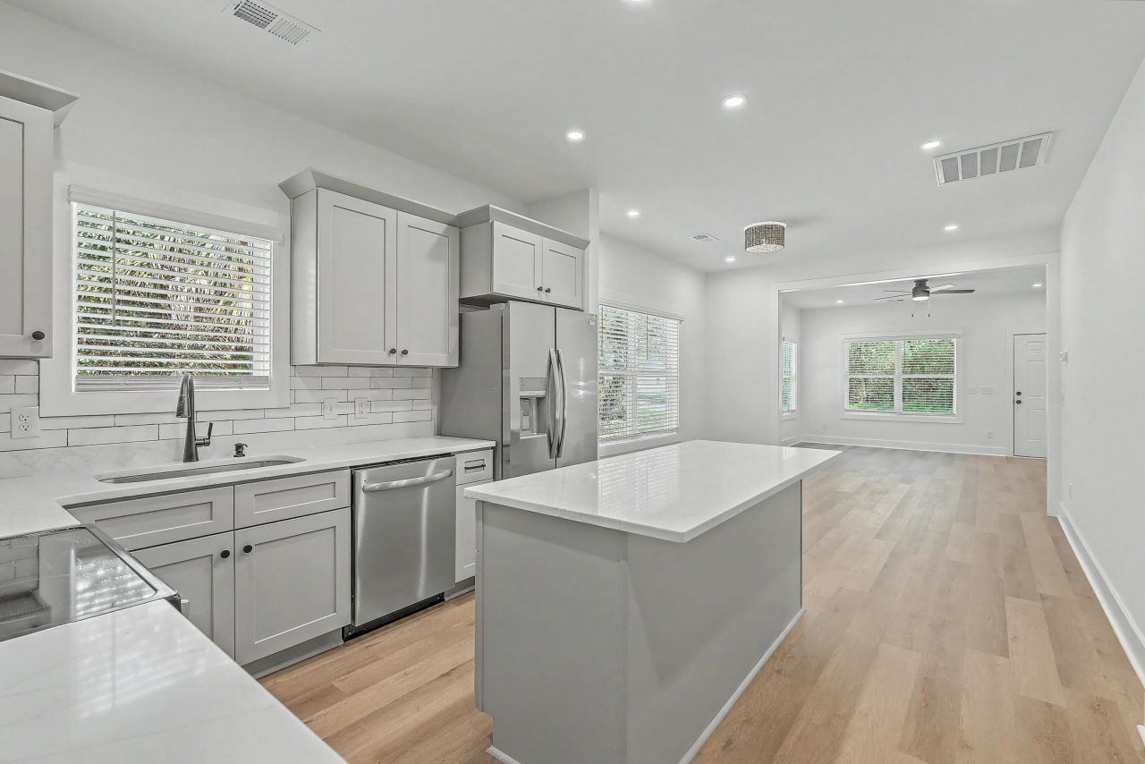 118 Blanchard Street Photo 5