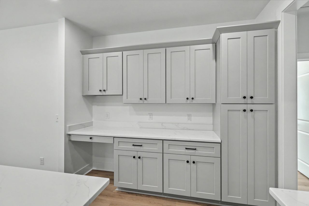 118 Blanchard Street Photo 6