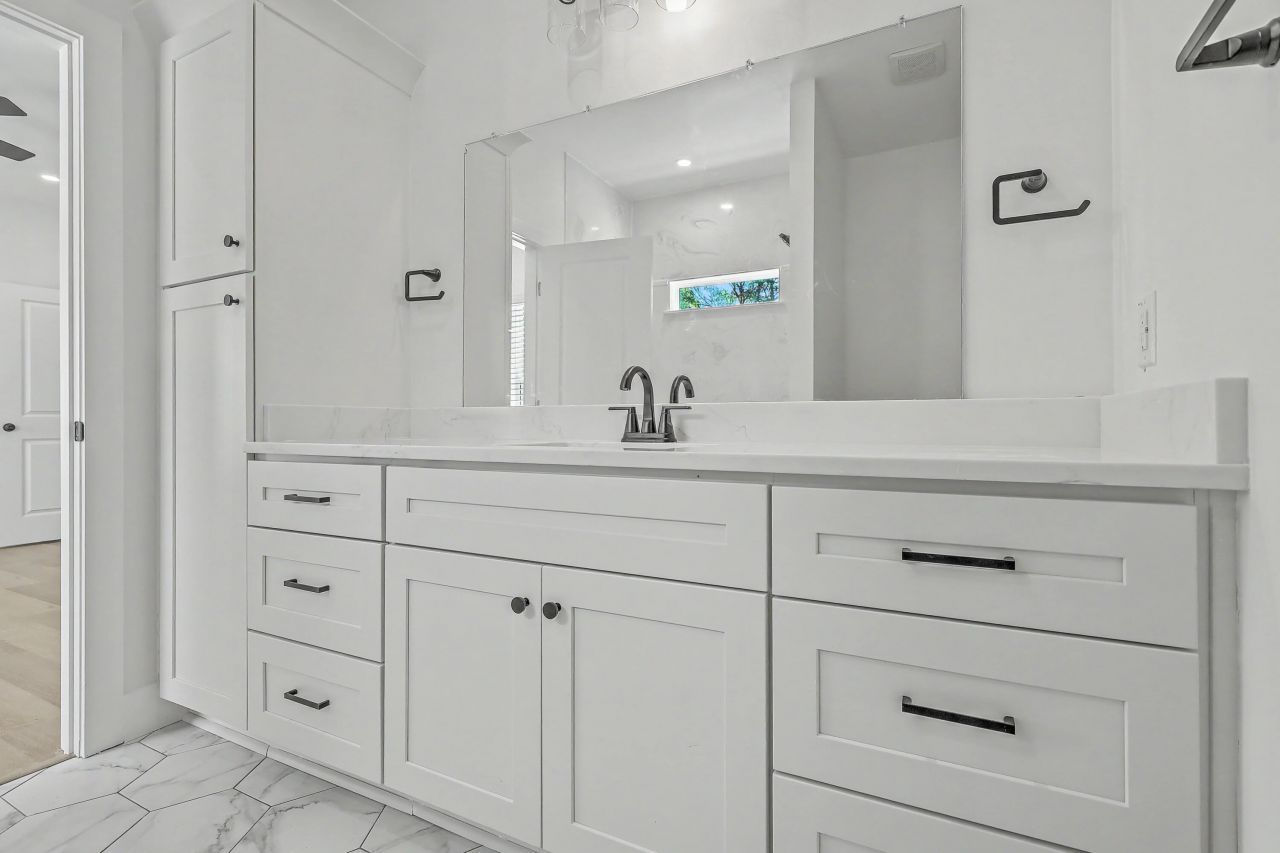 118 Blanchard Street Photo 8