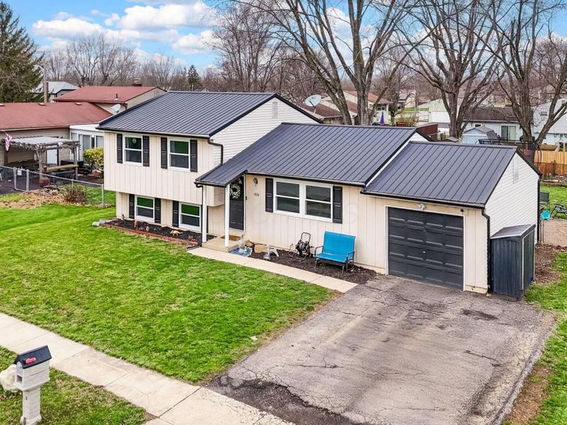 1974 New Market Drive, Grove City, OH 43123 Photo 43