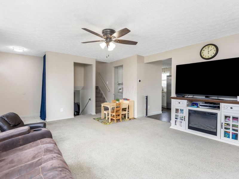 1974 New Market Drive, Grove City, OH 43123 Photo 9