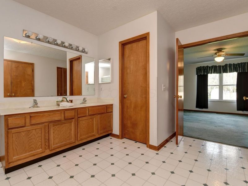 5040 Canyon Grove Drive, Canal Winchester, OH 43110 Photo 22