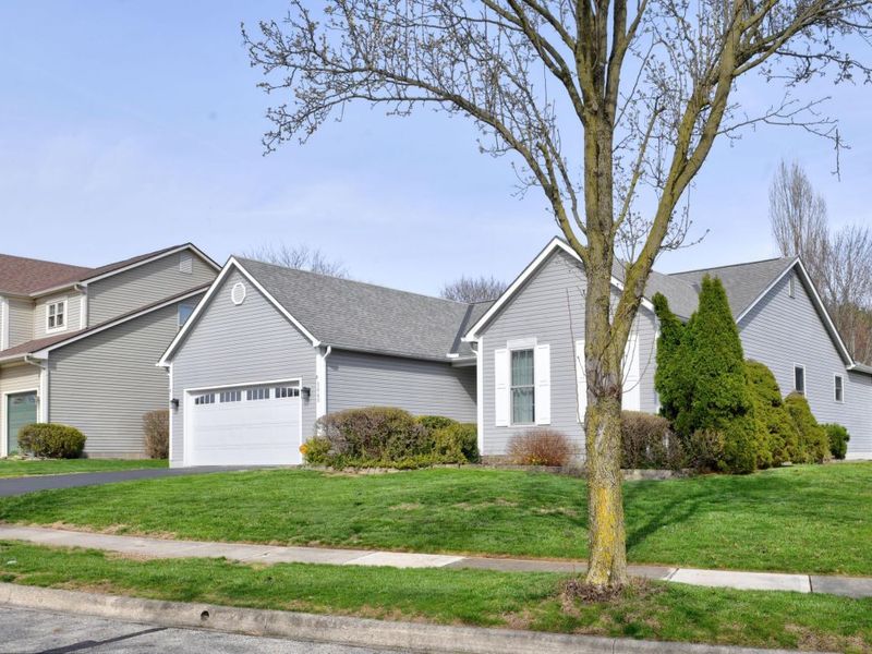 5040 Canyon Grove Drive, Canal Winchester, OH 43110 Photo 3