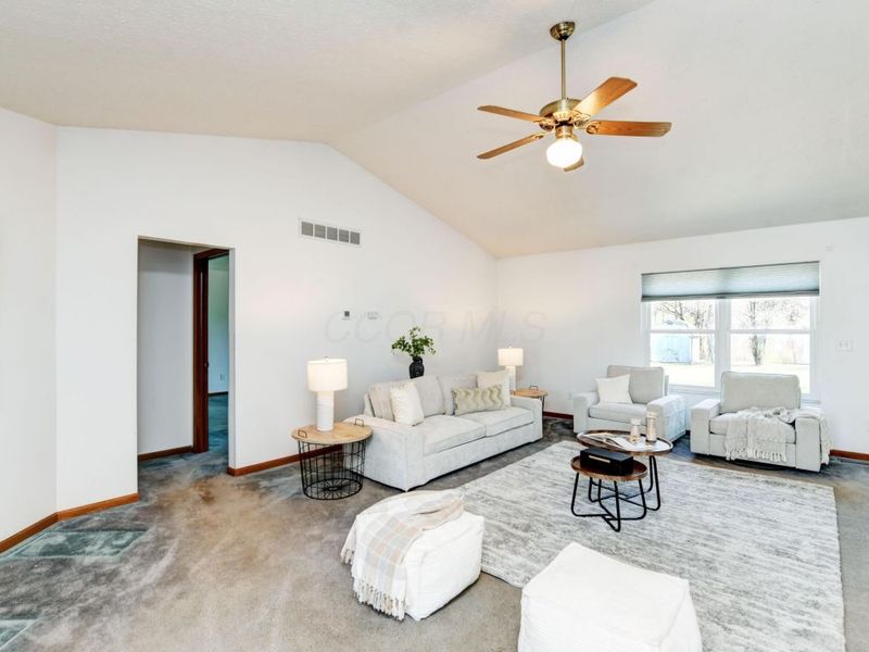 5040 Canyon Grove Drive , Canal Winchester, OH 43110 Photo 6